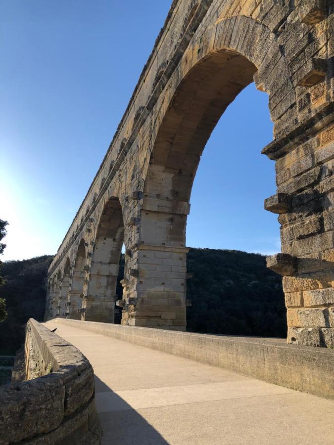 Studio Havre De Paix Au Pont Du Gard Piscine Et Jacuzzi Chez Valerie Payre Vers Pont du Gard Exterior foto