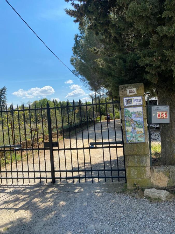 Studio Havre De Paix Au Pont Du Gard Piscine Et Jacuzzi Chez Valerie Payre Vers Pont du Gard Exterior foto